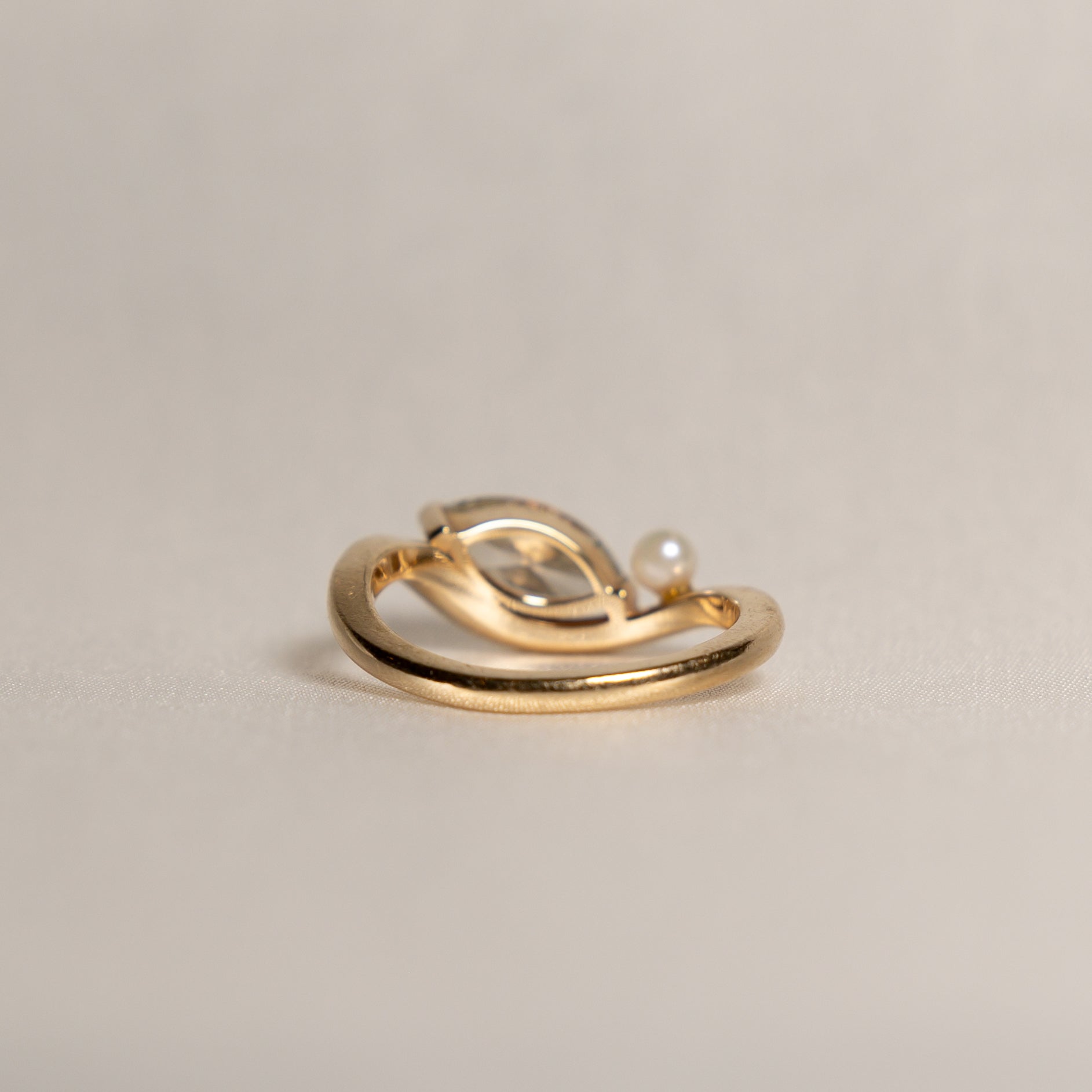 1.00 Marquise Cut Perla Ring